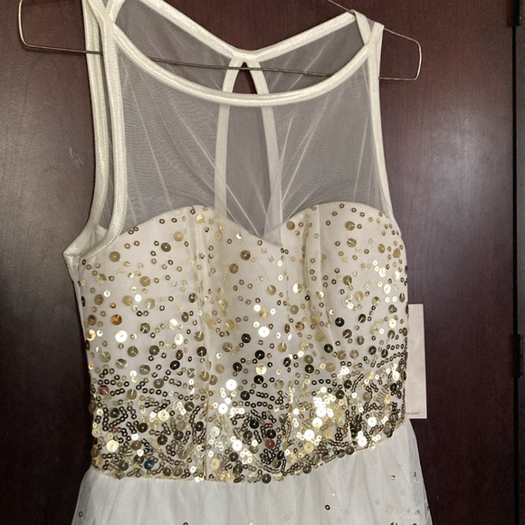 Formal dress from Macy’s size 5 NWT - Picture 2 of 9